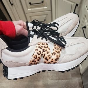 New balance sneakers sz 11